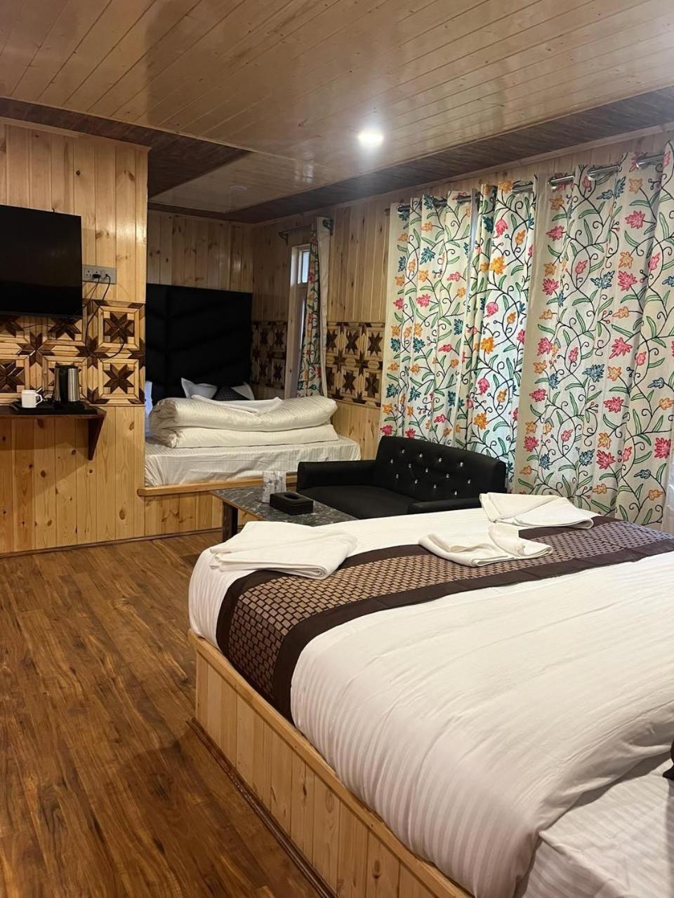 Pine Palace Resort Pahalgām Eksteriør billede