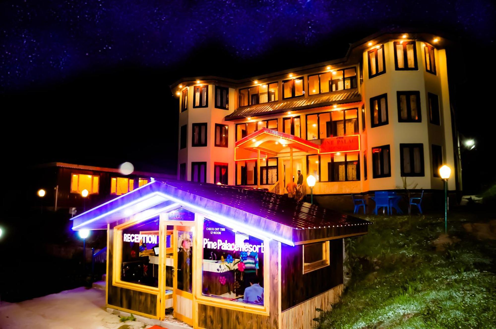 Pine Palace Resort Pahalgām Eksteriør billede